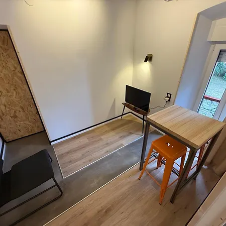 Lotila Flats استريس