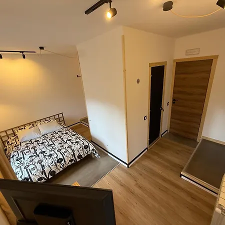 بيت ضيافة Lotila Flats 3*